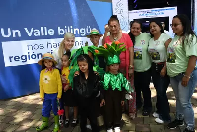 “El bilingüismo es fundamental para que los jóvenes tengan oportunidades”: Dilian Francisca Toro