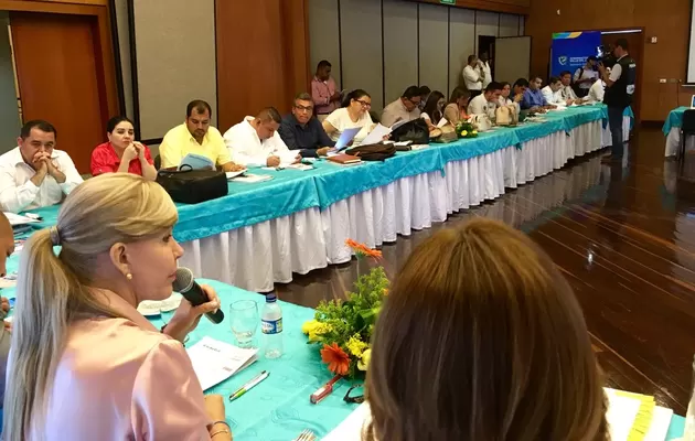 Gobernadora rindió cuentas a los alcaldes del Valle sobre compromisos de los Conversatorios Ciudadanos