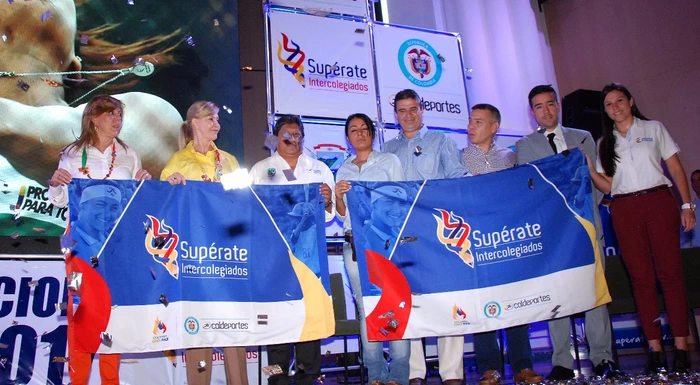 El Valle del Cauca recibió la bandera  de los Juegos Supérate Intercolegiados