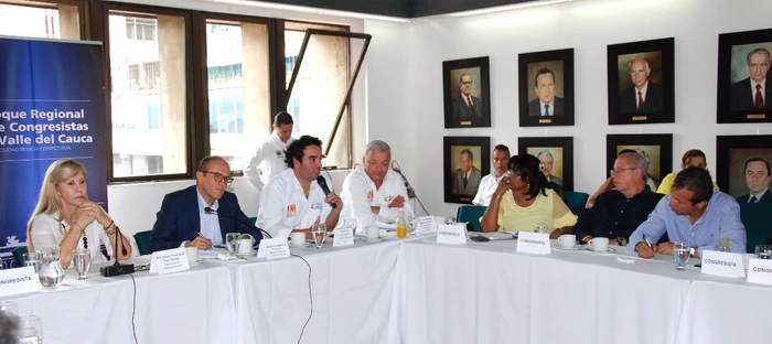 Bloque regional pide al gobierno agilizar proyectos de la nueva malla vial por $1.4 billones  