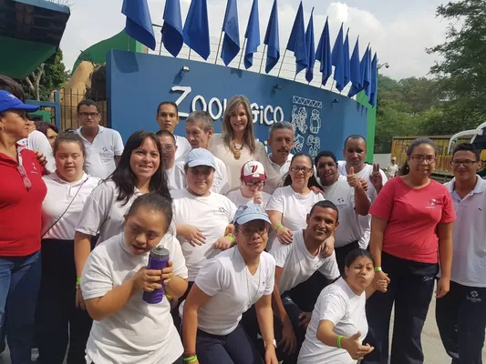 Gobernación y Zoológico de Cali, convirtieron en fábula visita al zoológico de más de 300 niños