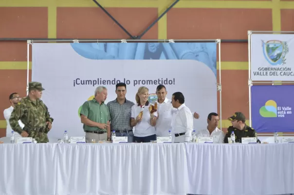 Gobernación destinó $230 millones para  desarrollo agrícola en Riofrío y Trujillo