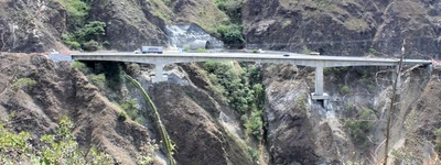 Derrumbe en la vía Loboguerrero-Buenaventura no alteró tránsito de vehículos