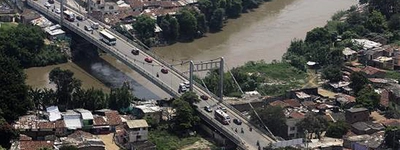 Gobierno Departamental reubicará 40 familias que viven debajo del puente de Juanchito
