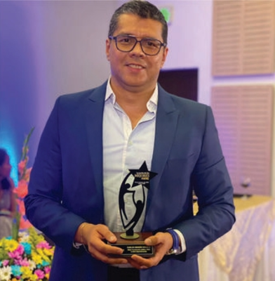 Secretario de las TIC del Valle fue galardonado como el mejor funcionario del departamento en el 2021