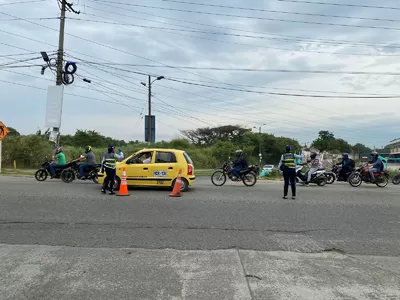 Operatividad de agentes de tránsito de la Gobernación del Valle ha reducido en 25 minutos el desplazamiento por la vía Cali-Candelaria