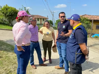 Gobierno del Valle y Minambiente hacen seguimiento a cárcava de La Honda, en El Cerrito, para dar tranquilidad a la comunidad
