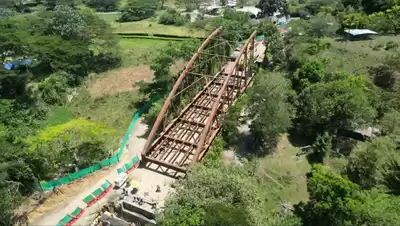 Gobernadora Clara Luz Roldán visitará los avances de las obras en el puente de El Alambrado