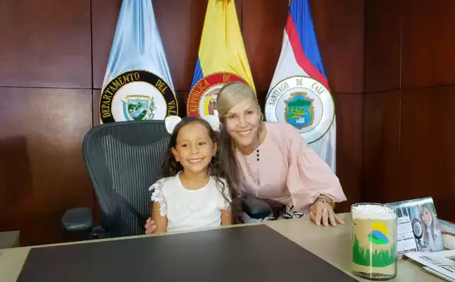 Camila, una niña de cinco años, cumplió su sueño de conocer a la Gobernadora