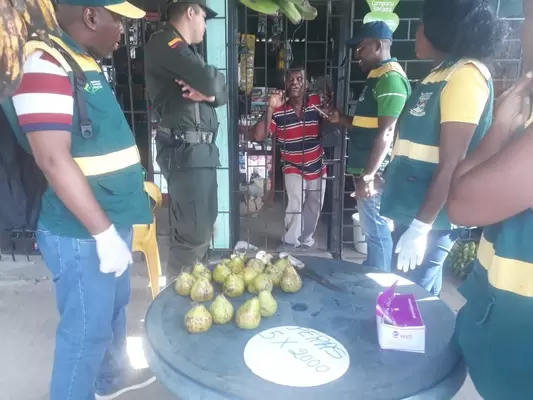 Salud emite alerta para evitar consumo de peras  contaminadas en Buenaventura y el resto el Valle