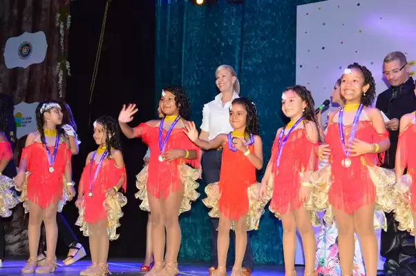 800 niños semilleros de salsa participaron  del festival 'El Valle en clave de futuro'