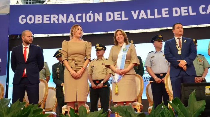 La gobernadora Clara Luz Roldán posesionó a su nuevo gabinete departamental