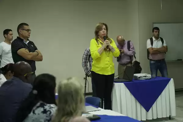 Gobernadora Clara Luz Roldán Ratifico su apoyo a las víctimas de la violencia