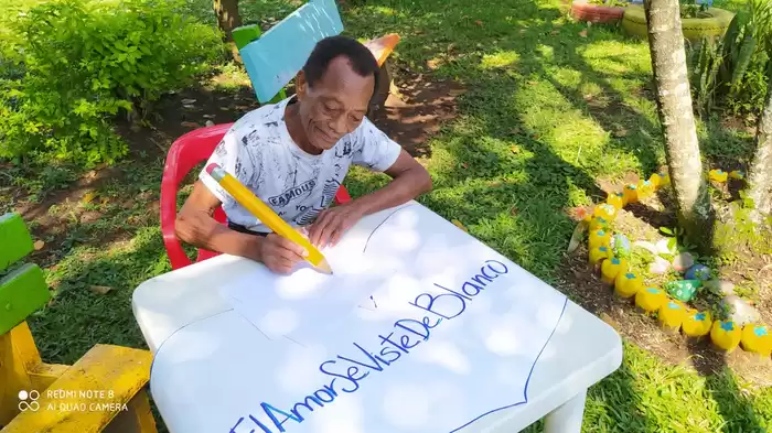 Con cartas, videos y mensajes virtuales, vallecaucanos  se suman a la campaña ‘El amor se viste de blanco’