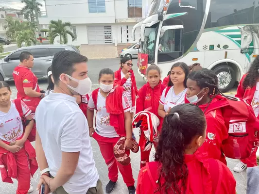 Jugadoras de la Selección Sub13 de Fútbol regresaron  a casa a través de corredores humanitarios