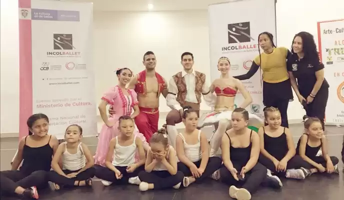 El teatro General Santander de Trujillo acogió a los futuros bailarines de ballet