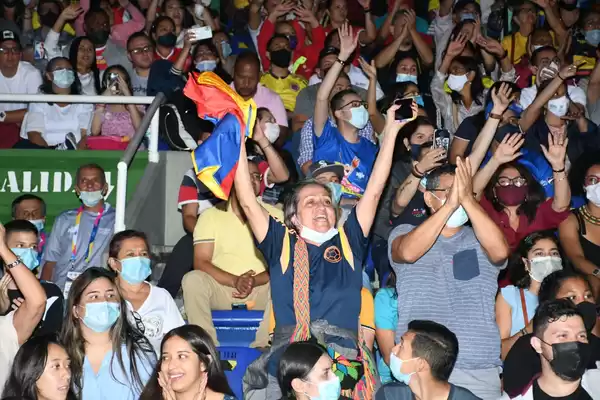 Las familias se gozaron la inauguración de los Juegos Panamericanos