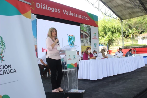 Gobierno del Valle ratificó compromisos de vivienda e infraestructura con La Victoria en los ‘Diálogos Vallecaucanos’