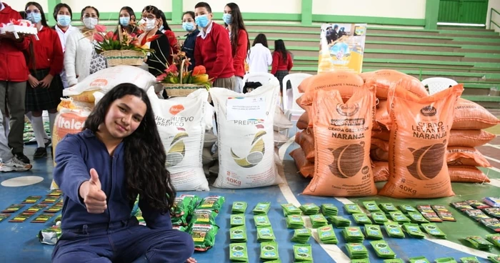 Programa de ‘Seguridad Alimentaria’ fortalece planes de vida de estudiantes rurales de La Inmaculada en Versalles