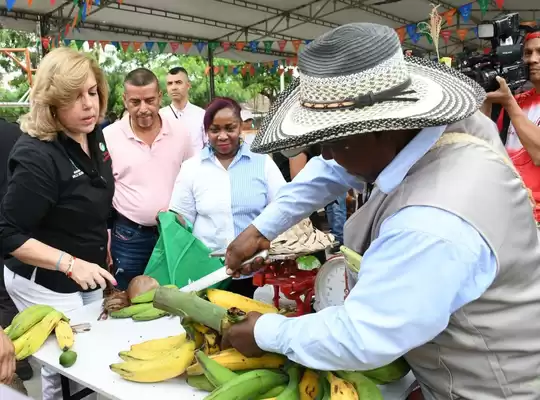 Más de $10 millones en ventas se movieron en el ‘Mercado Campesino’ de la comuna 16